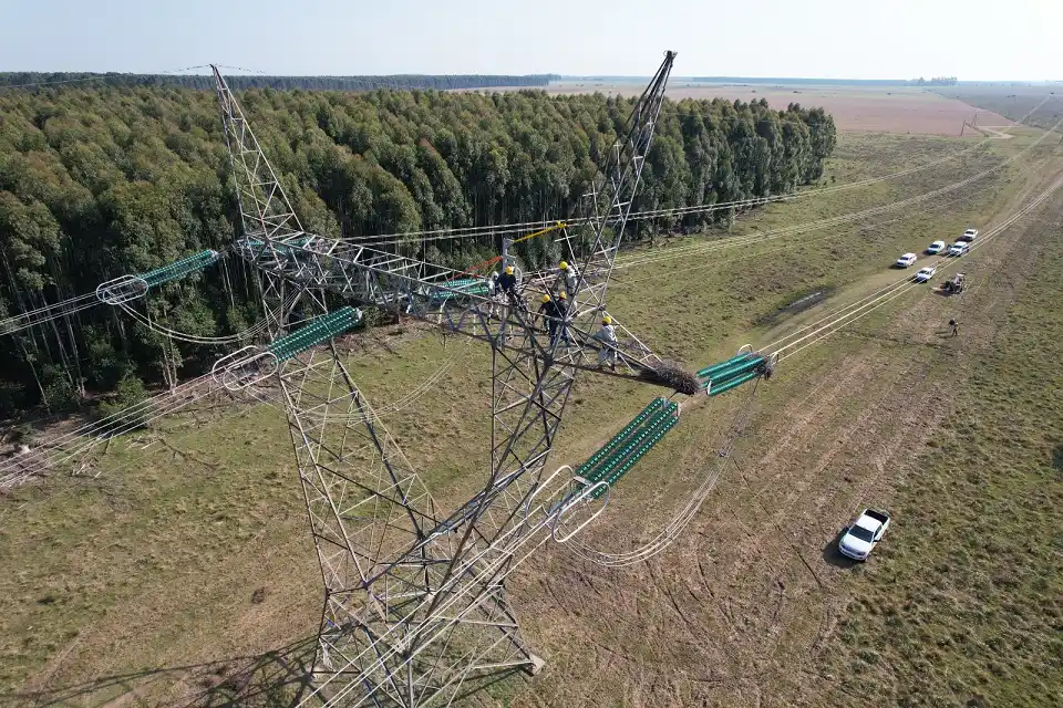 Salto Grande se mantuvo en servicio y contribuyó a la recuperación del Sistema Eléctrico