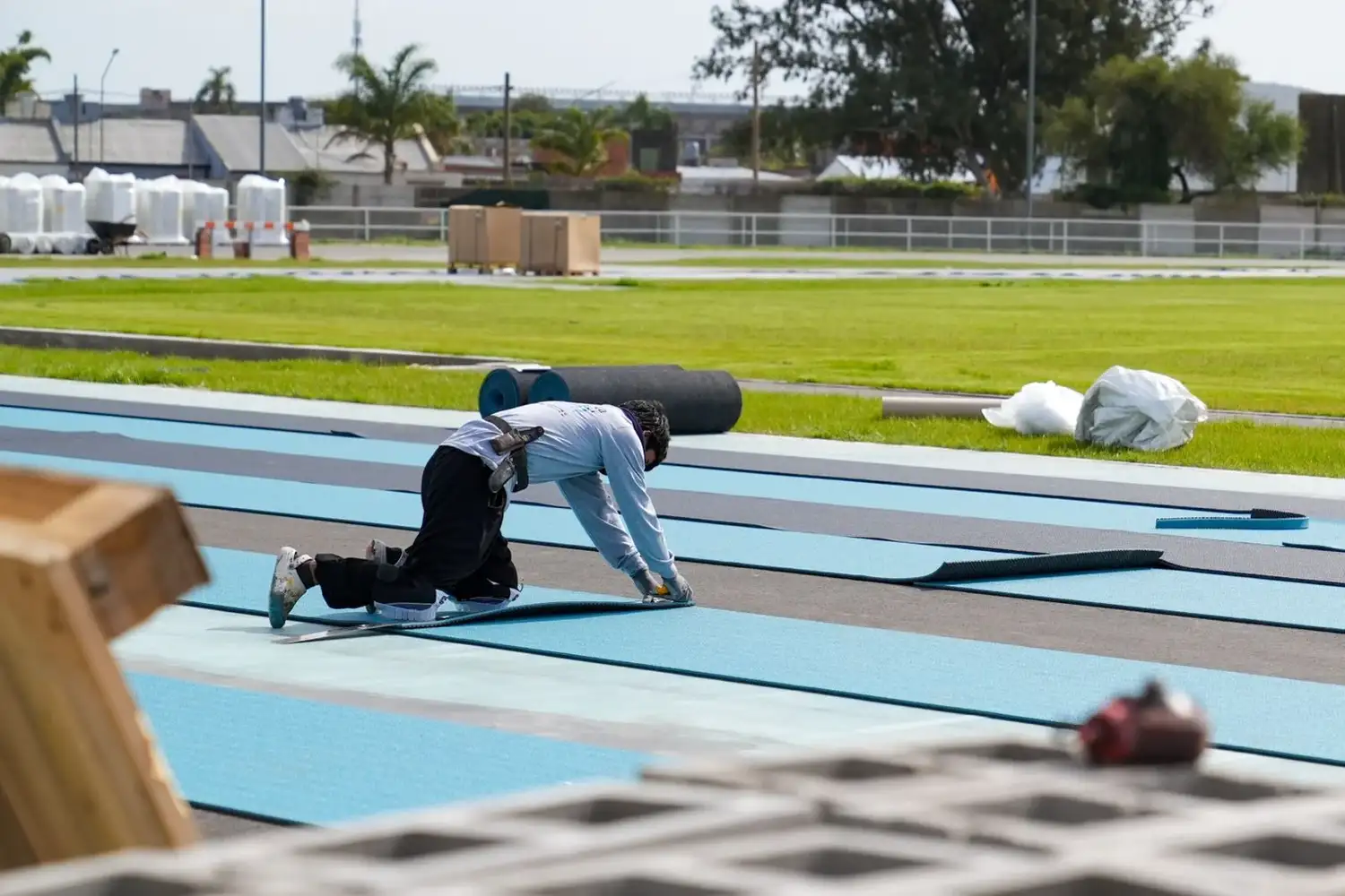 Instalaron en Santa Fe una pista de atletismo de nivel olímpico y Tomás Mondino celebró el impacto para los deportistas - 2