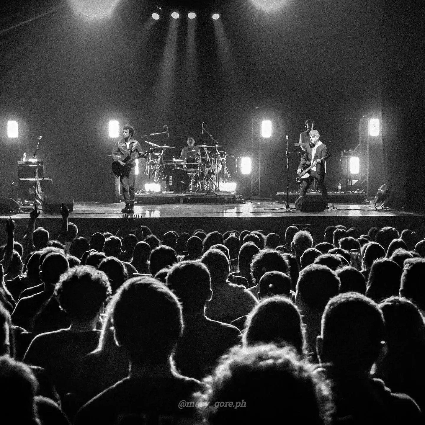 El Teatro Brazzola revive un clásico del rock nacional con “Me Verás Volver”