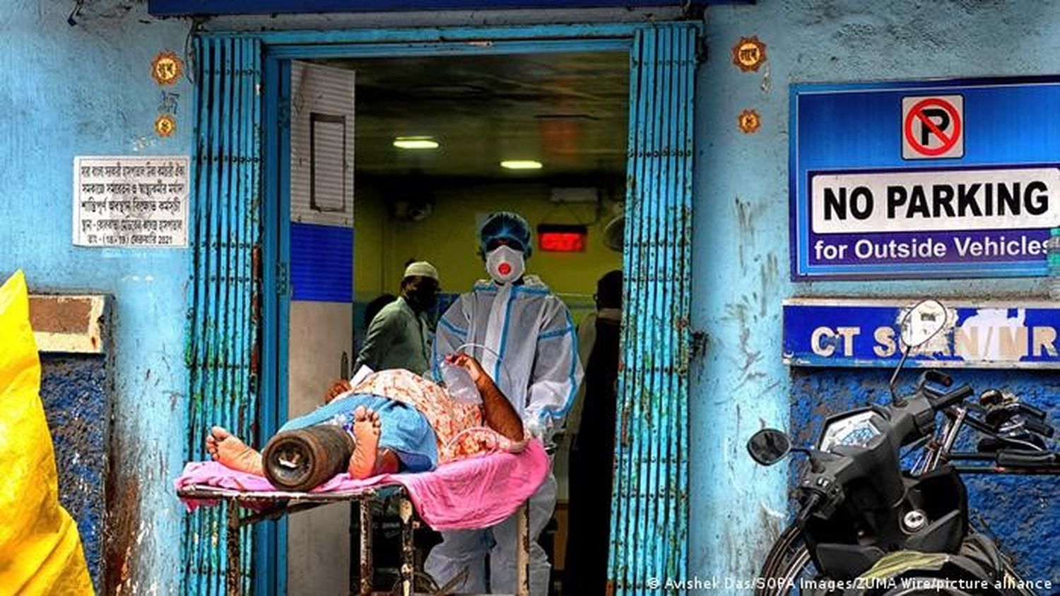 India superó los 400 mil casos diarios y el Covid-19 sigue sin dar tregua en Brasil