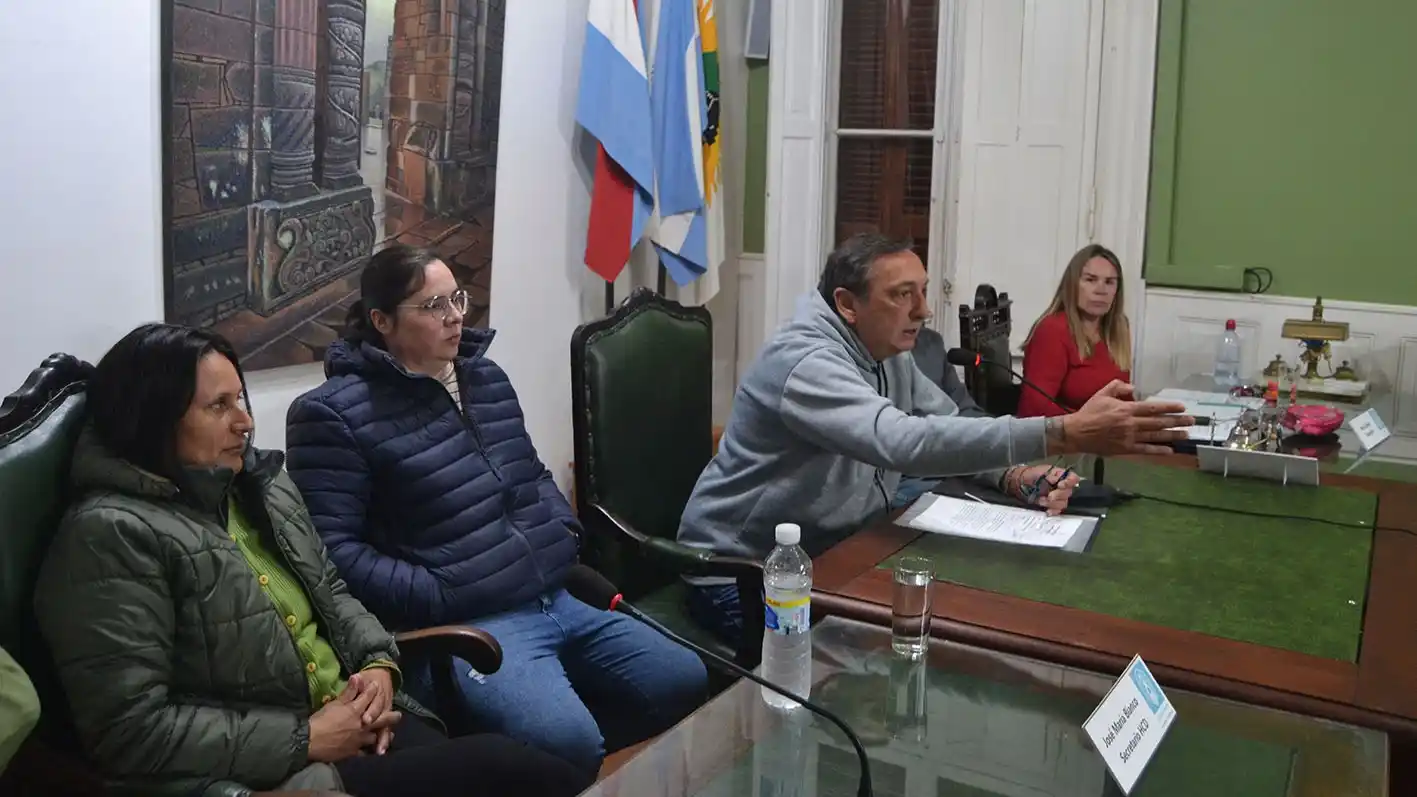 Municipales reclamaron mejoras salariales en el Concejo y el SEOM anunció medidas de fuerza