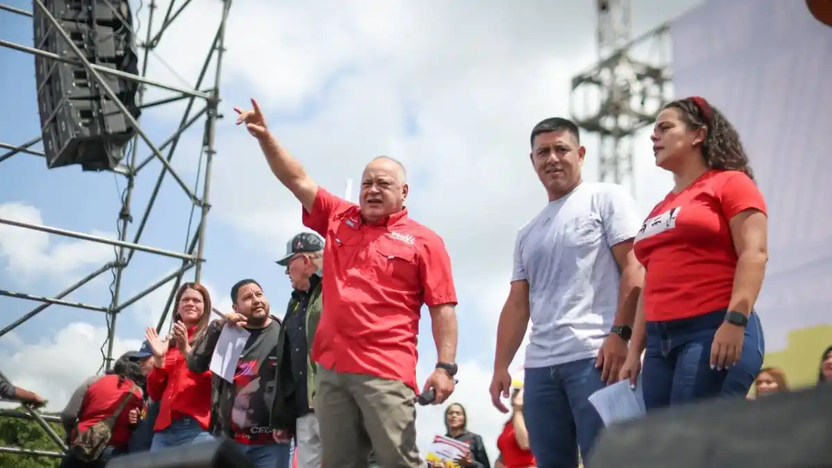 ¡NO HABRÁ UNA GUARIMBA MÁS! «Si se pasan de la raya los vamos a buscar», advirtió Diosdado Cabello
