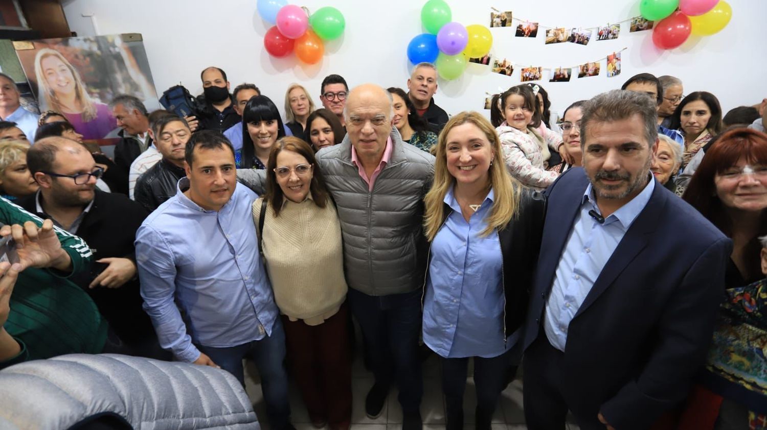 Con Grindetti y Ritondo, Aldana Ahumada inauguró su local en Merlo: "Es un momento de escucha activa"