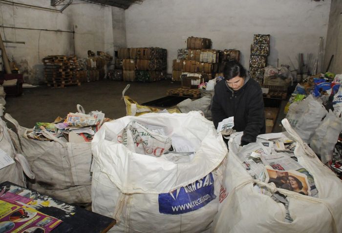 Recuperadores Urbanos recibieron boletas sobrantes de las PASO para reciclar