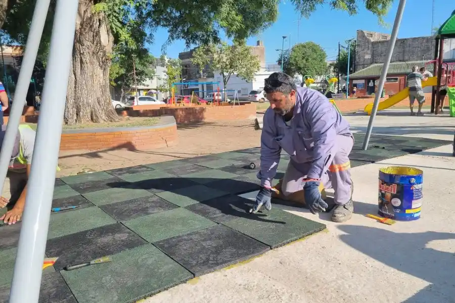 Hacemos Plaza: trabajos en el Parque Islas Malvinas