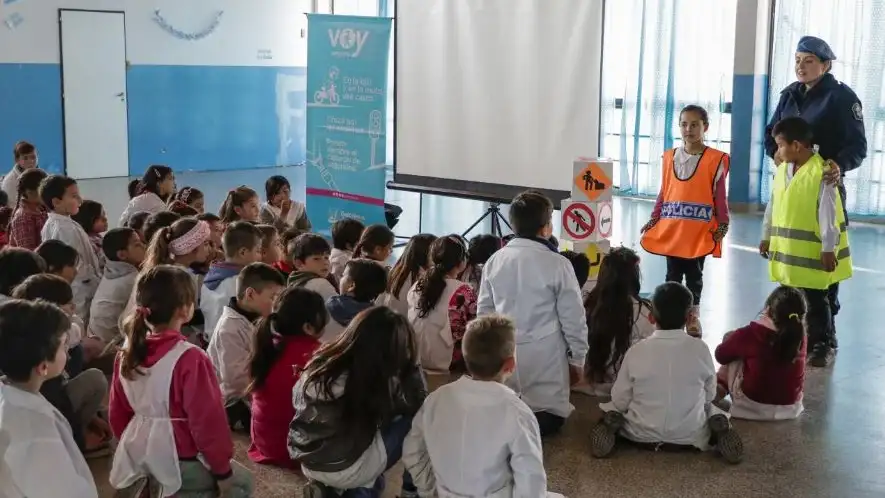 La propuesta del Ministerio de Transporte apunta a incorporar hábitos de seguridad vial desde la primera infancia y se aplicará en escuelas.