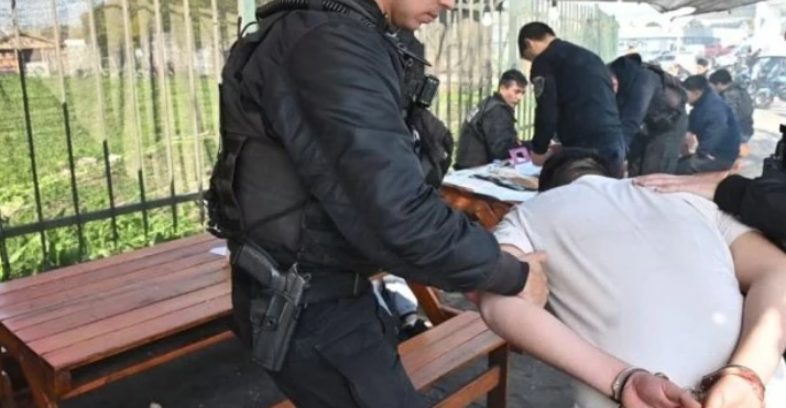 Delincuentes ingresaron a una casa en San Martín: Robaron pero se fueron a comer una parrillada y los detuvieron