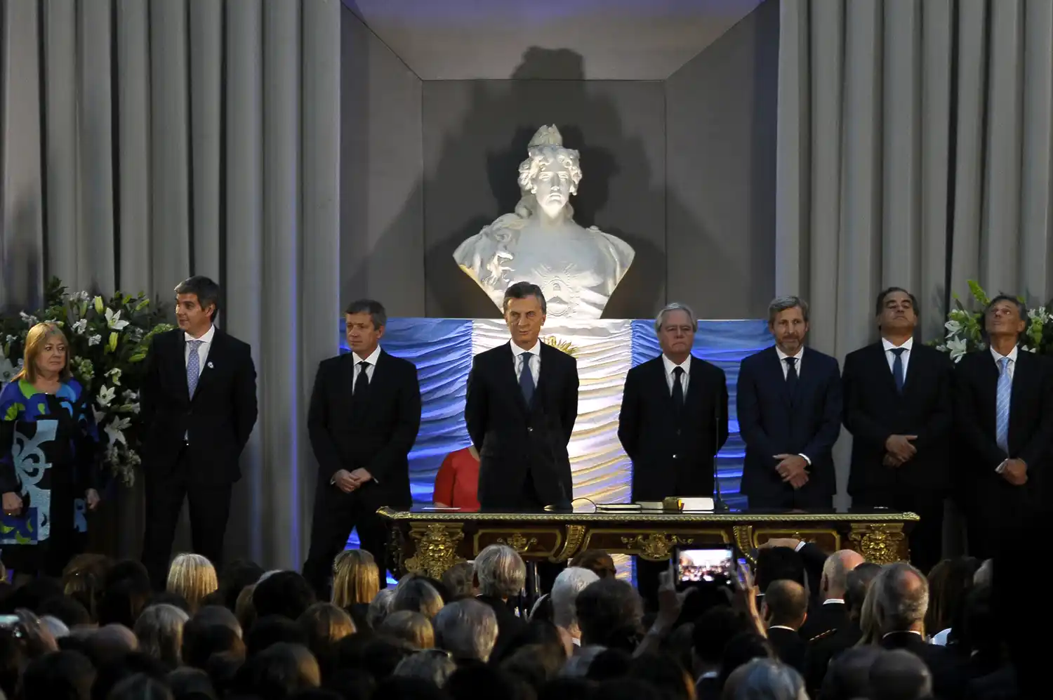 Macri le tomó juramento a su Gabinete