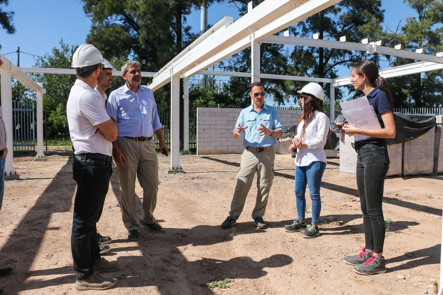 Funcionario recorrieron las obras.