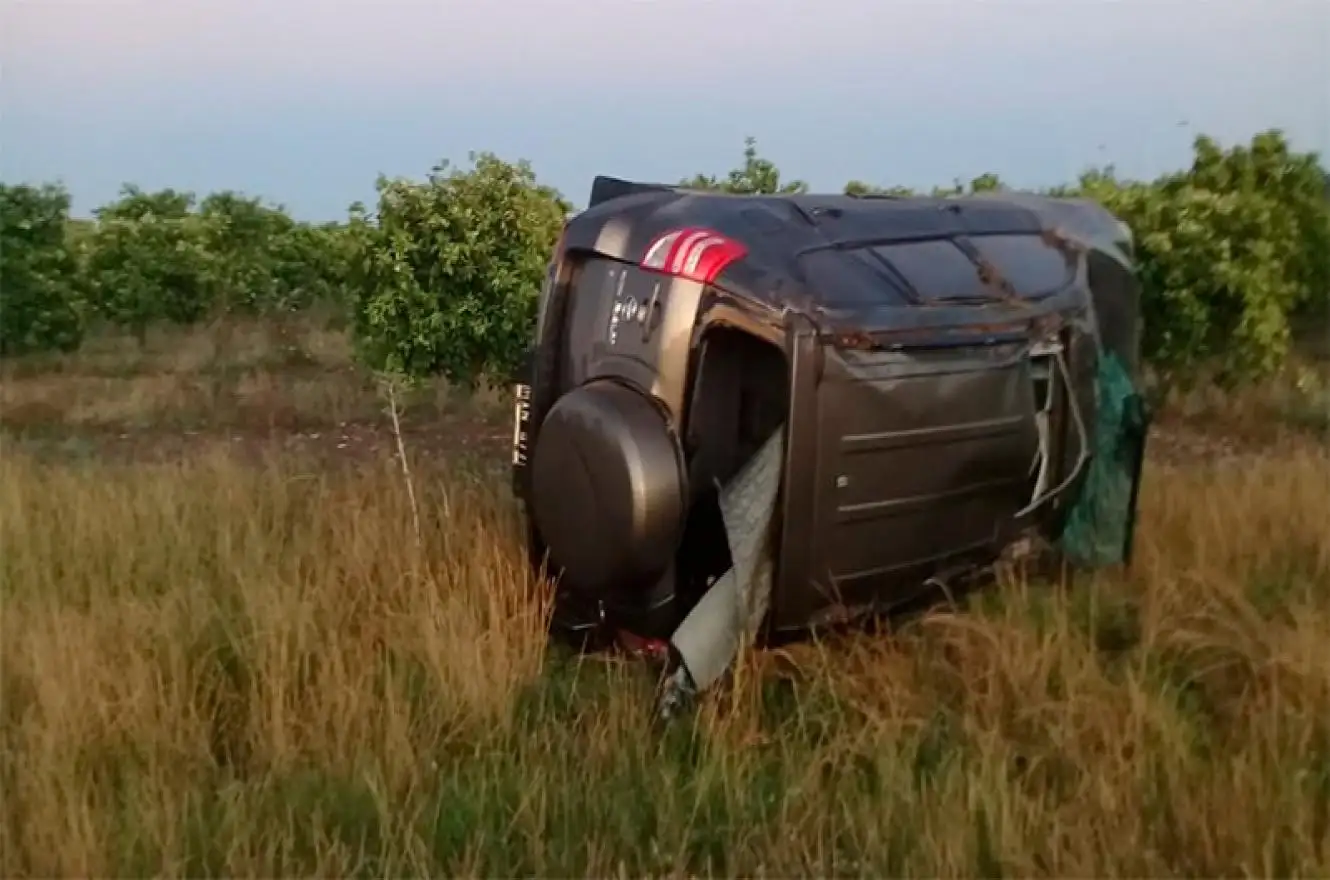 Adolescente abandonó a sus amigos heridos tras volcar la camioneta que conducía