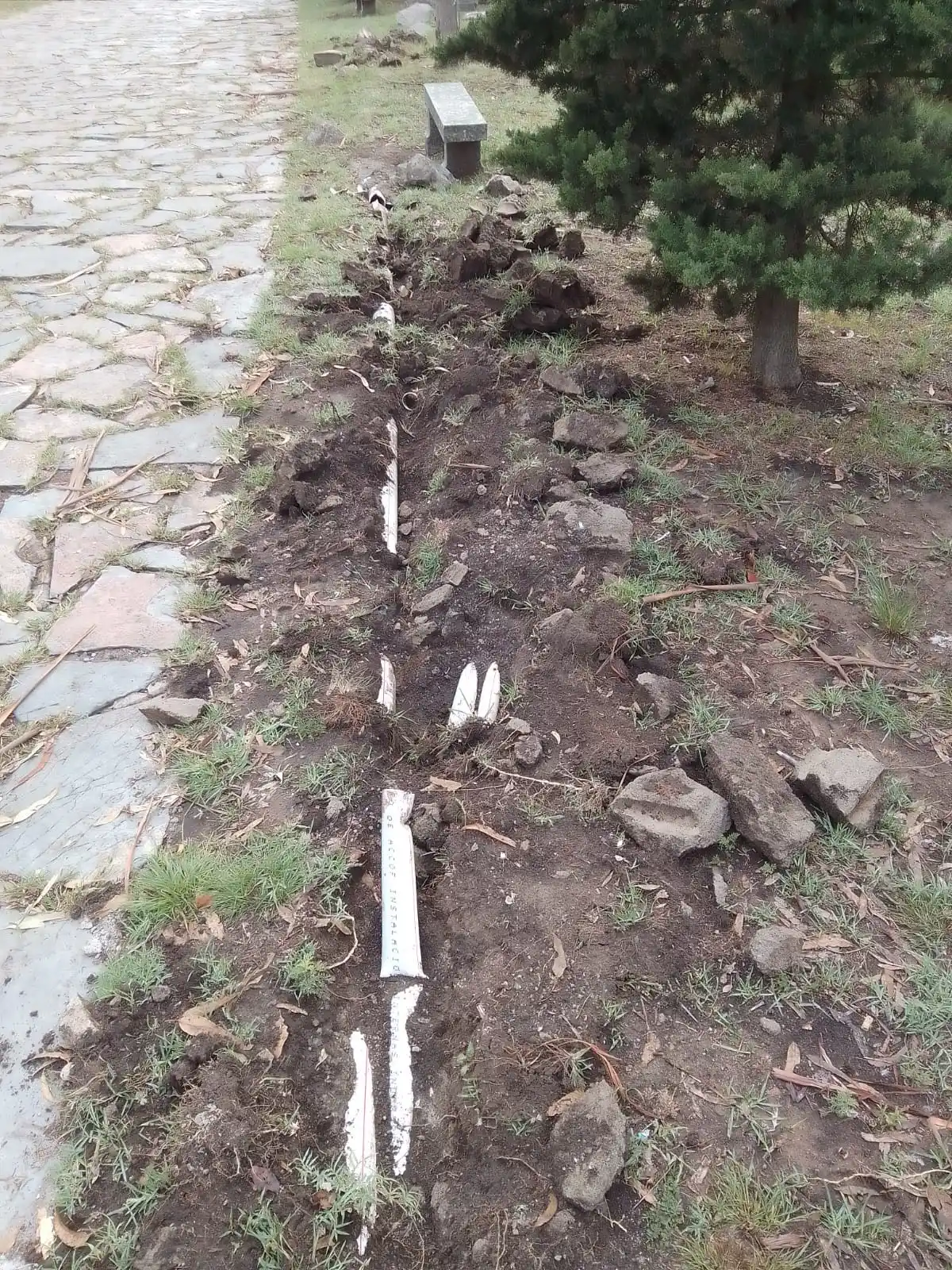Volvieron a robar cables en El Calvario.