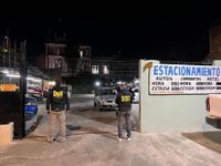 Una banda robaba llaves en una cochera y luego asaltaba viviendas