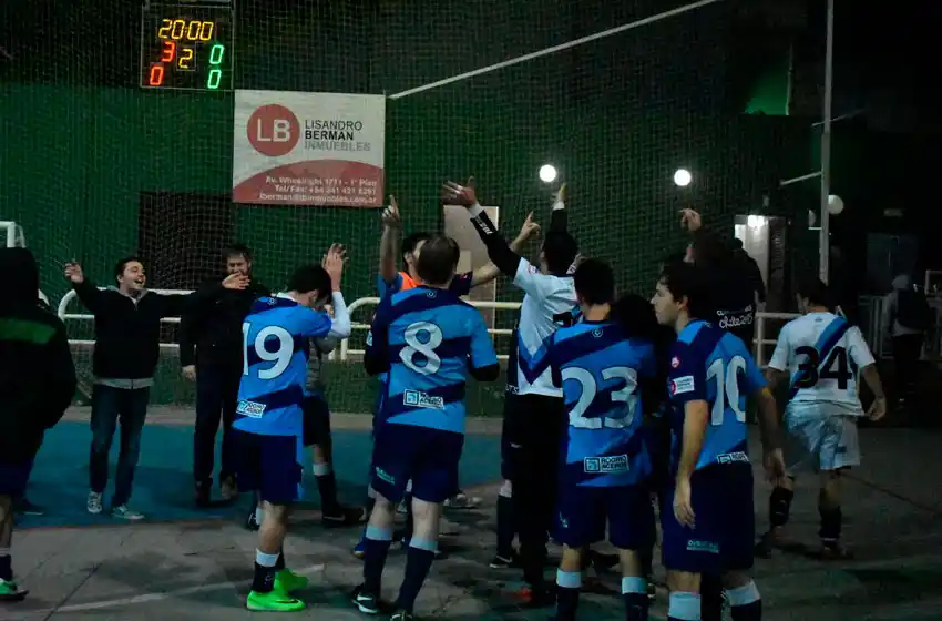 Central lidera, Jockey le pisa los talones y USAR se llevó el clásico