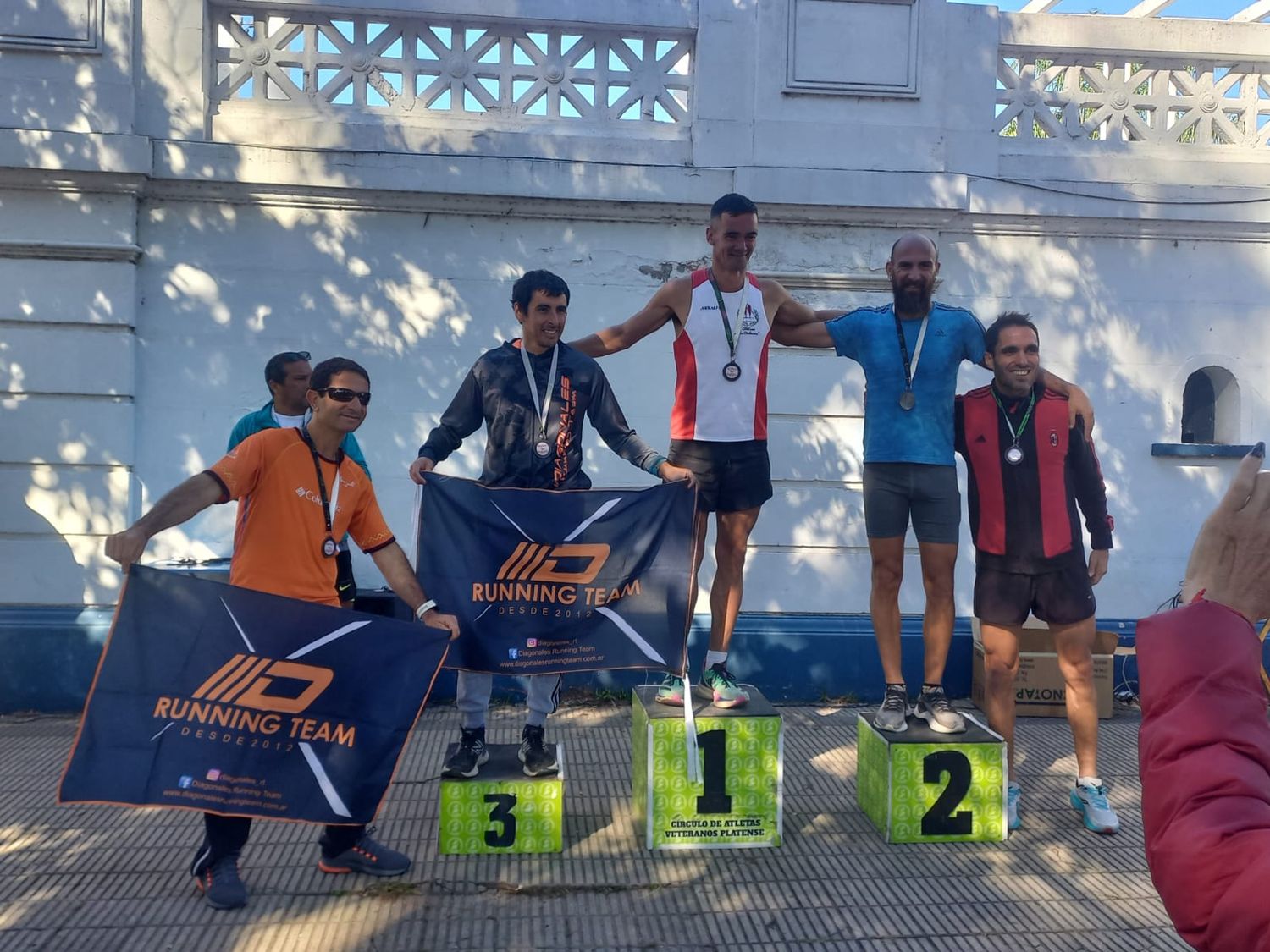 Silvio Espíndola ganó en La Plata y va en busca de un record histórico.