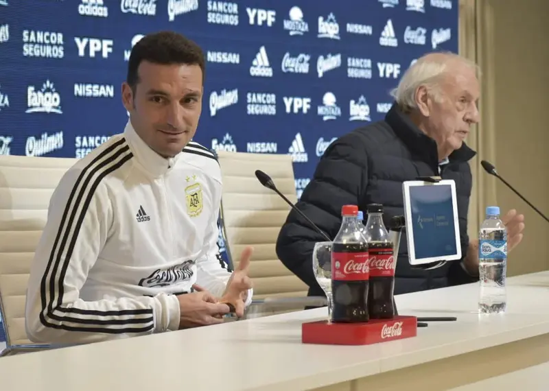 Lionel Scaloni y César Luis Menotti