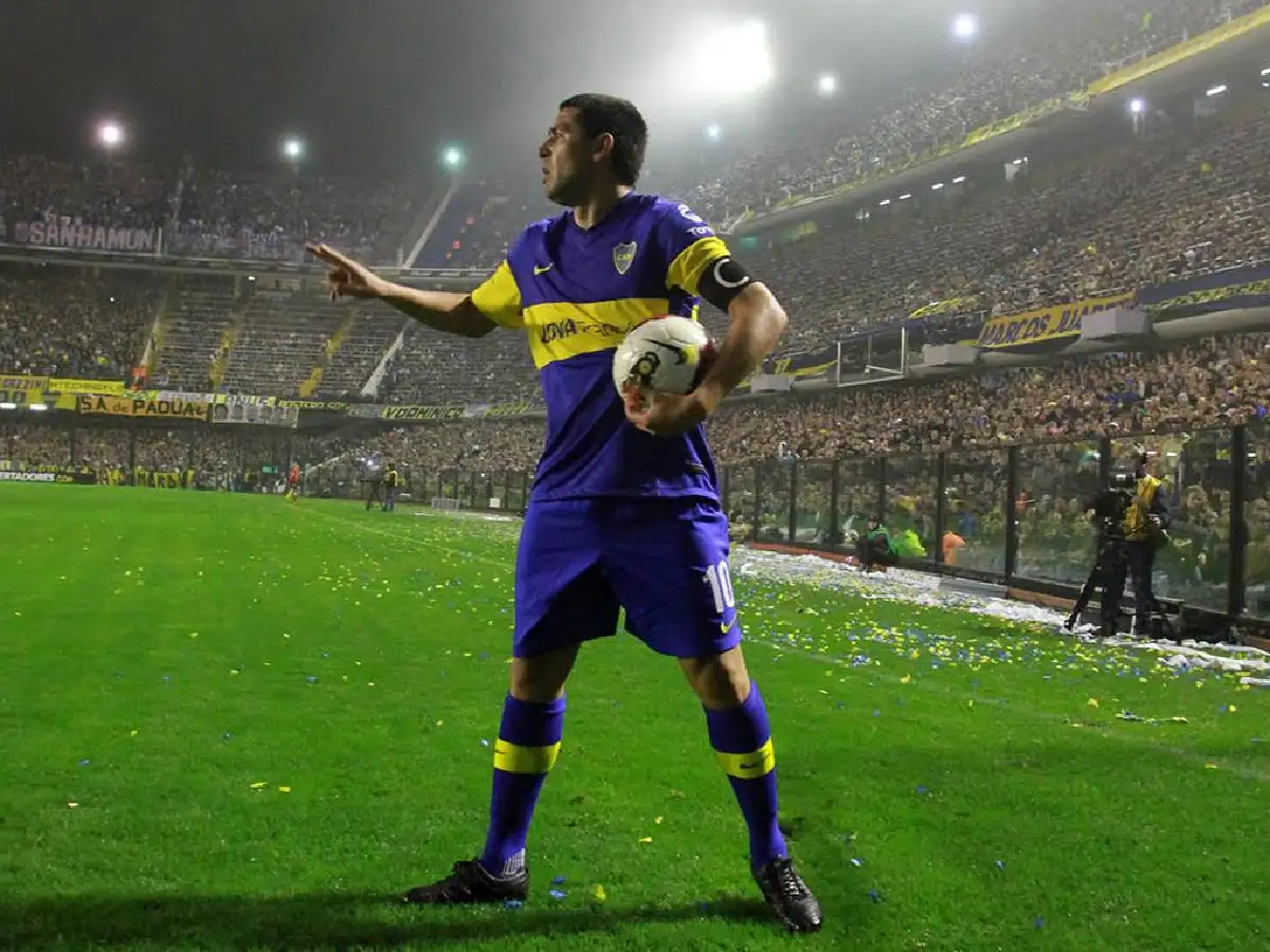 Hace cinco años, Riquelme y su magia se despedían de la "Bombonera" 