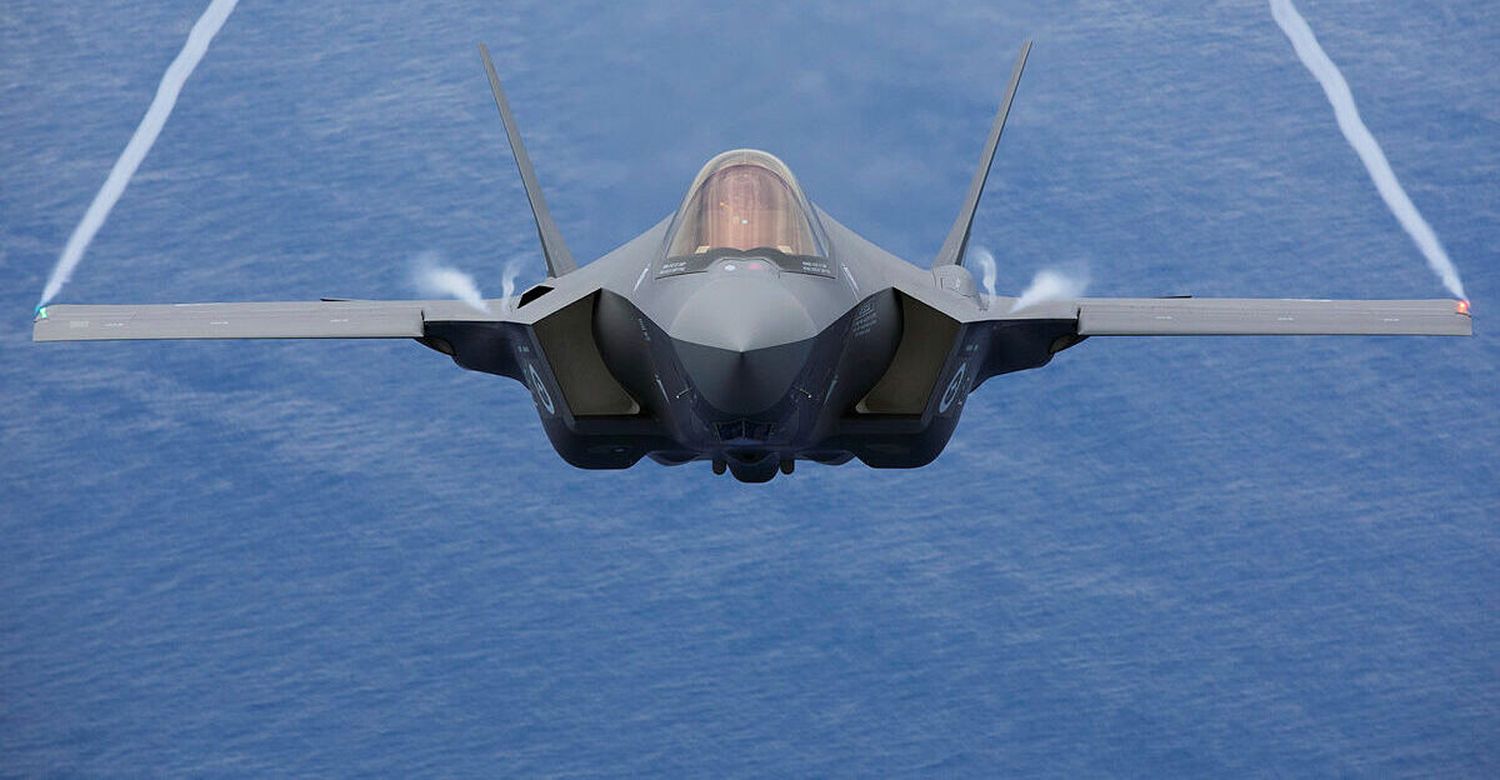 Una hora antes de que asuma Biden, Emiratos Árabes Unidos firmó los documentos para la compra de 50 Lockheed Martin F-35