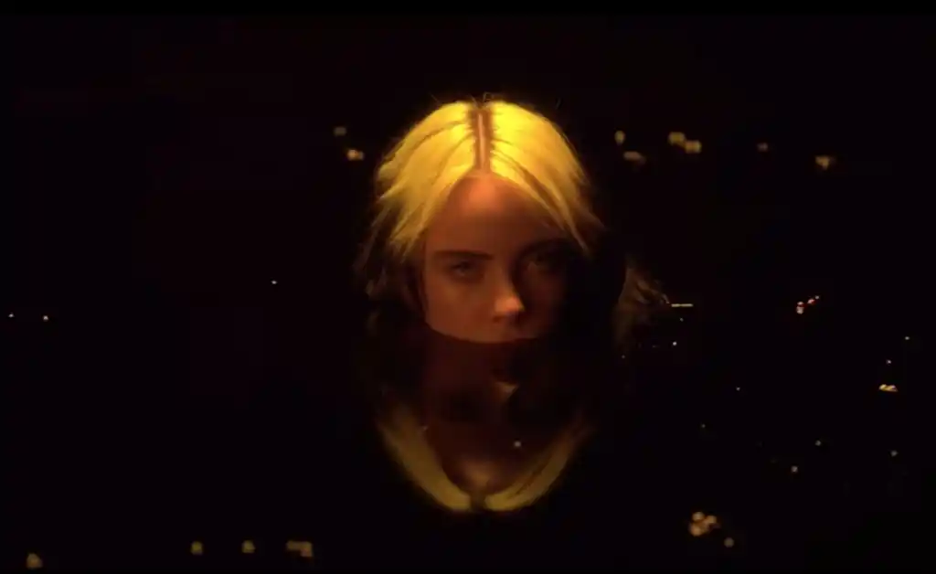 Billie Eilish se desnuda en un corto para protestar contra el ‘body shaming’