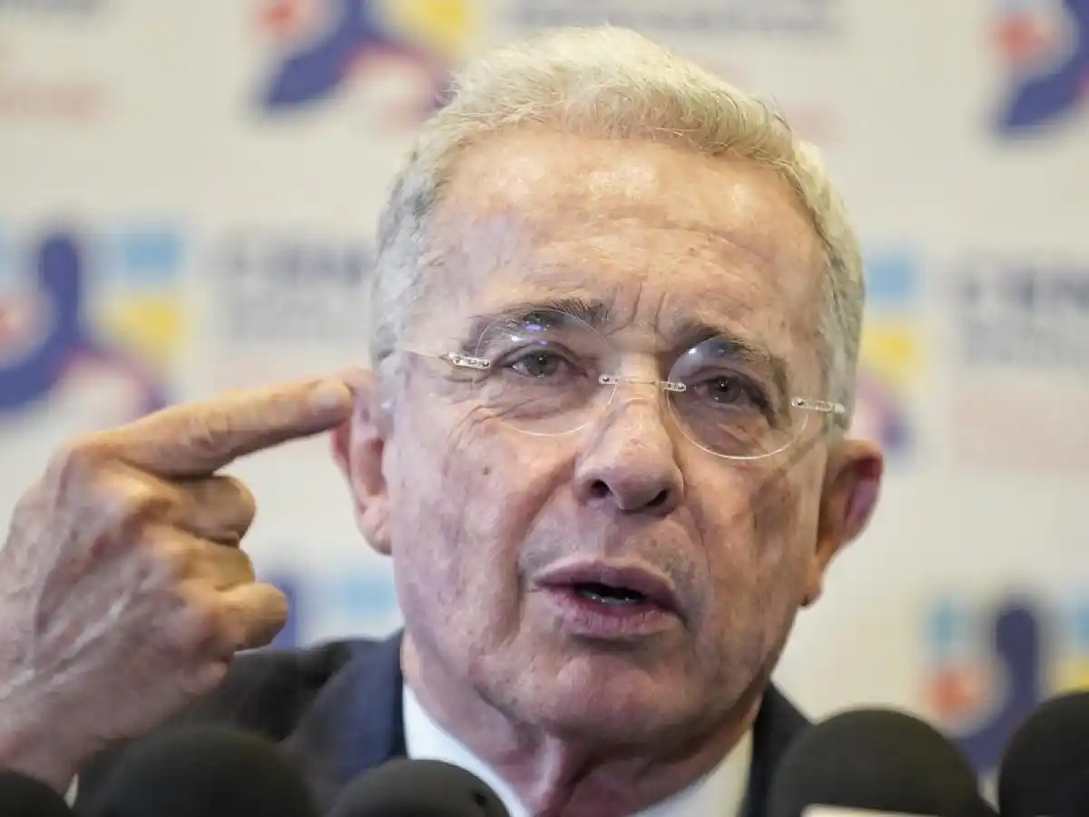 Álvaro Uribe dice que la JEP «facilita presentar como inocentes a quienes delinquían»