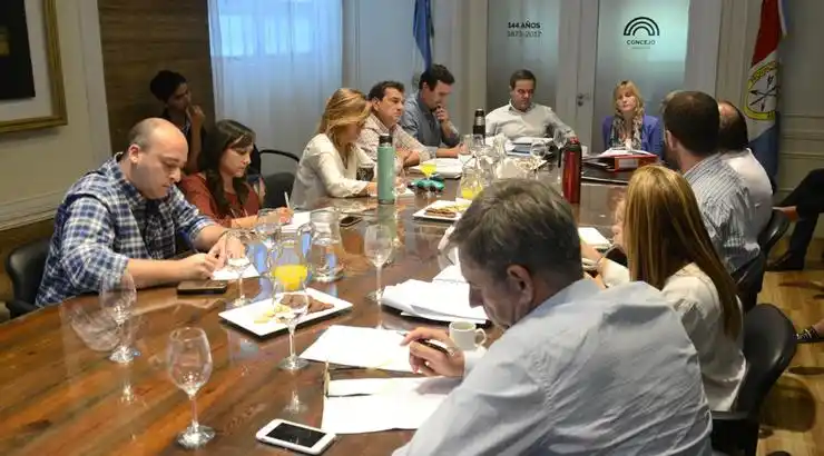 Reunión en el Concejo por la terminal de ómnibus