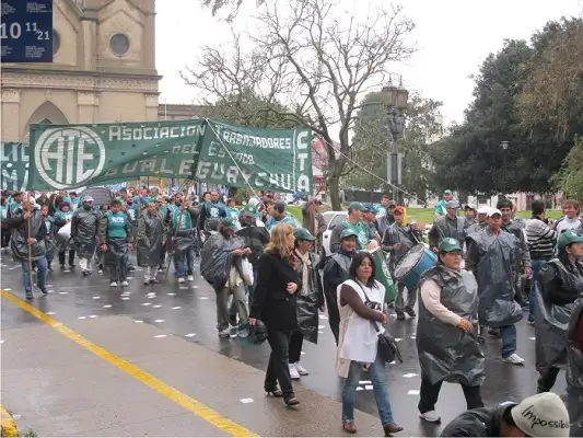 Hoy y mañana paran los estatales