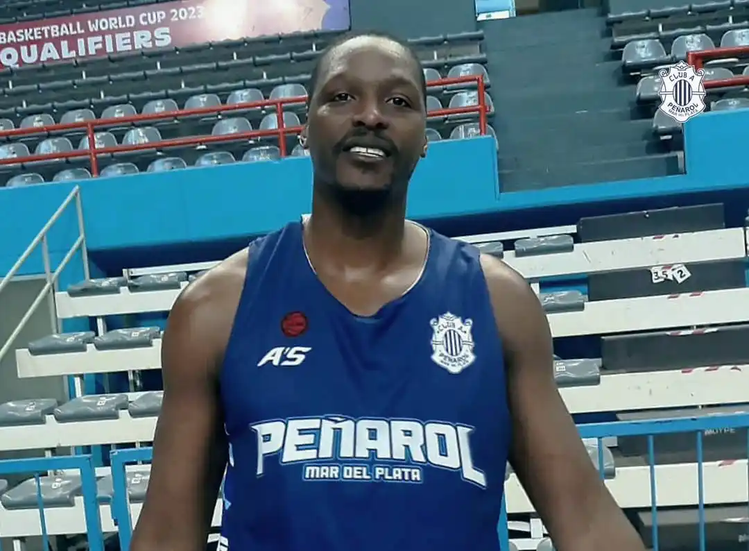 Thornton llegó a Mar del Plata y Peñarol respira