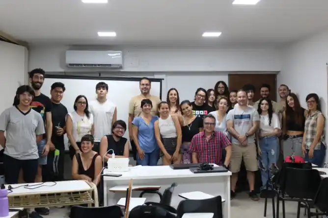 Entrega de certificados y cierre de cursadas en el Centro Universitario Chascomús