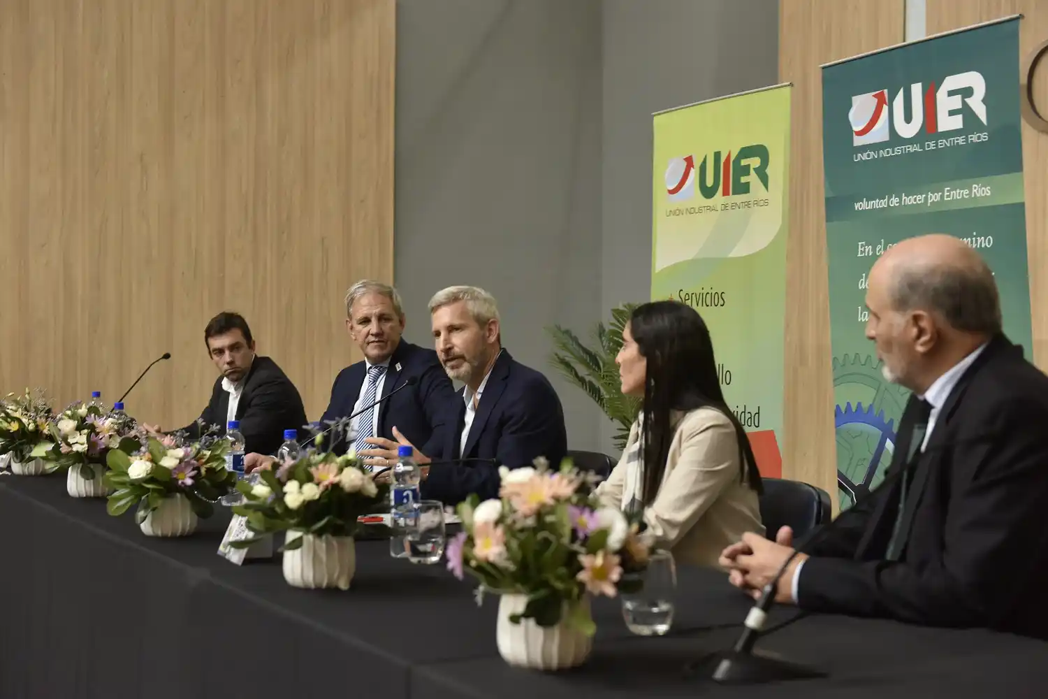 “Nos enfrentamos a desafíos que requieren nuestra unidad”, afirmó Bourdin