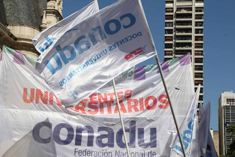 Docentes universitarios van al paro el 24 y 25 de abril