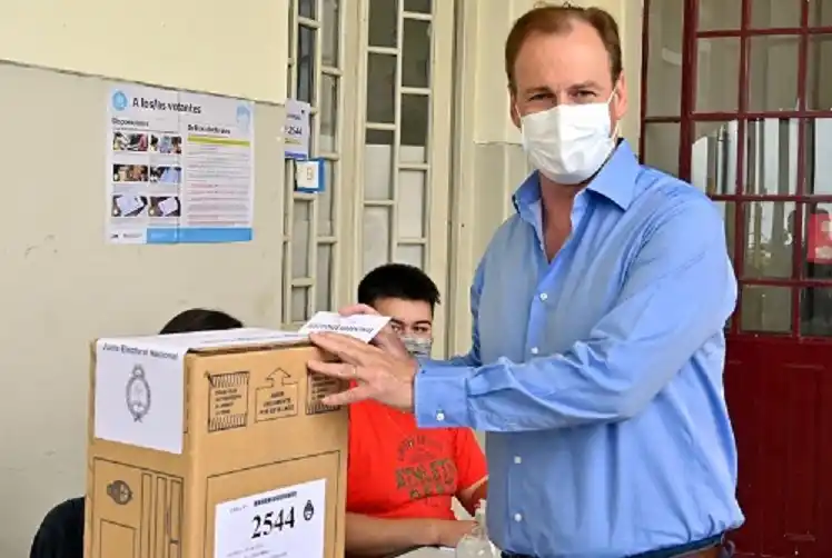 Bordet se dirigió a los jóvenes: “Es importante venir a votar porque esto fortalece las instituciones”