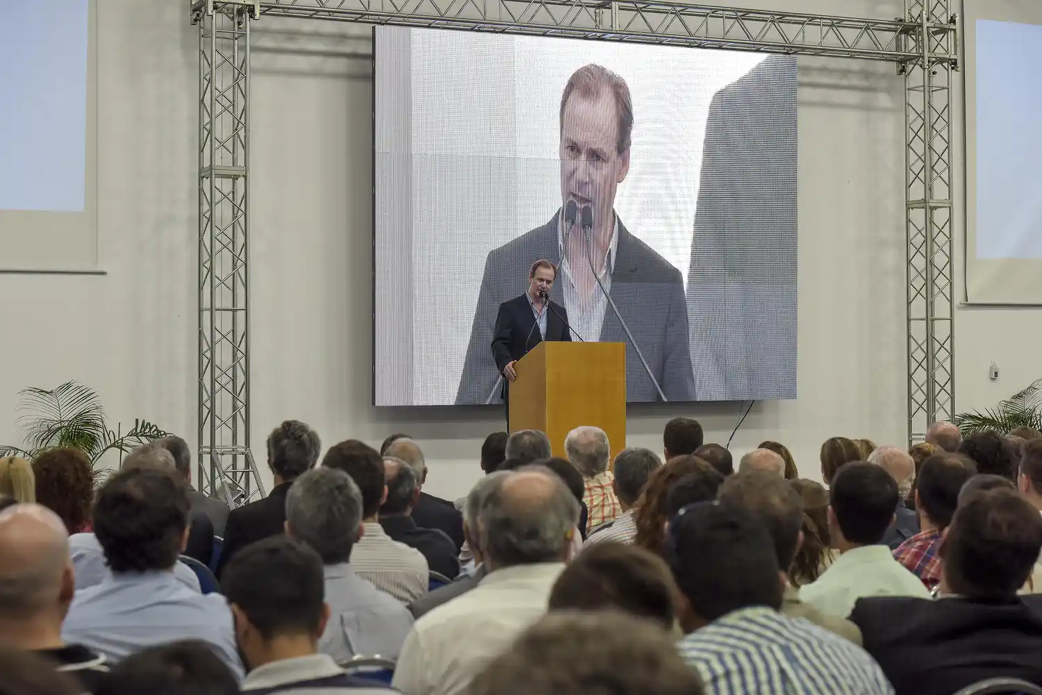 «Entre Ríos avanzará en una reforma fiscal y tributaria que genere competitividad al sector productivo y facilite inversiones»