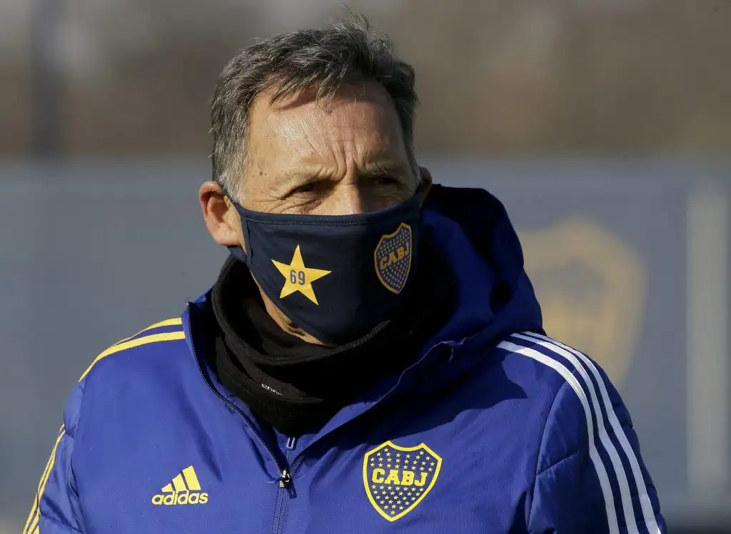 Boca, con 18 contagiados,  hace gestiones para volver