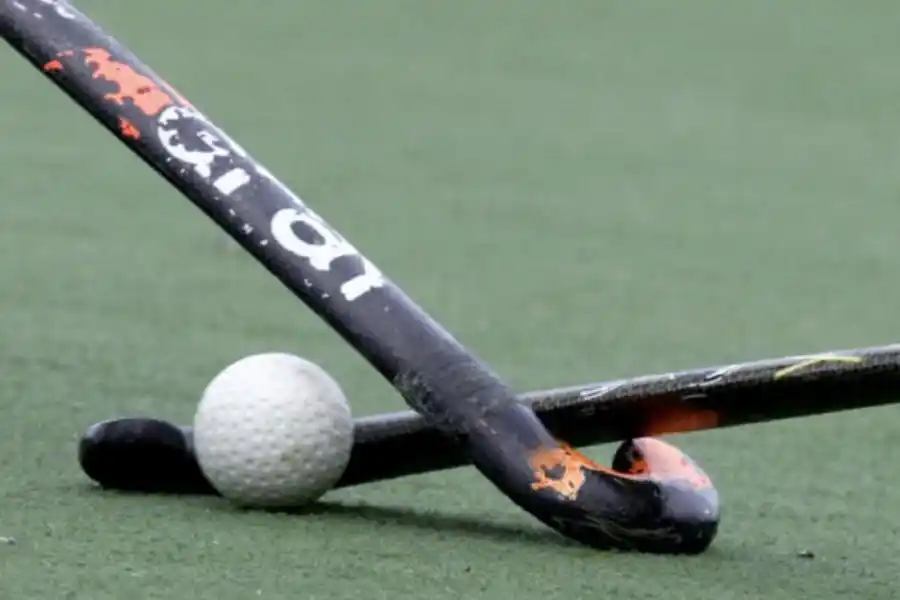El hockey empieza su temporada.