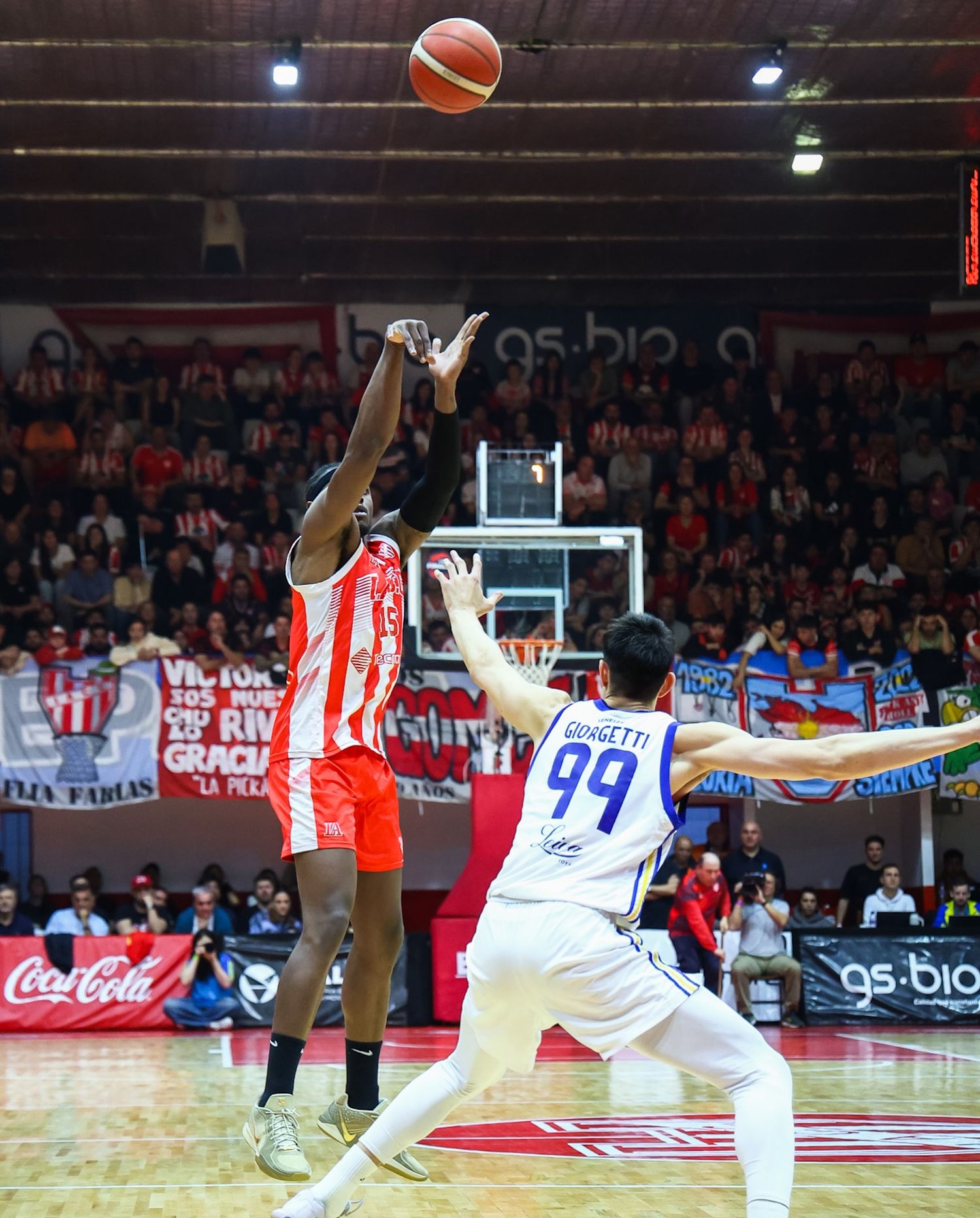 Instituto niveló la serie y el título se definirá el domingo en cancha de Boca