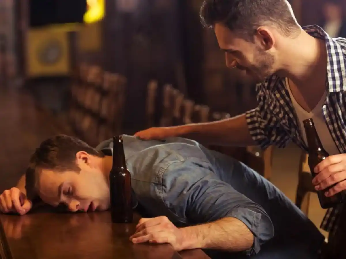 El curioso caso de un hombre cuyo organismo fabrica "cerveza" 