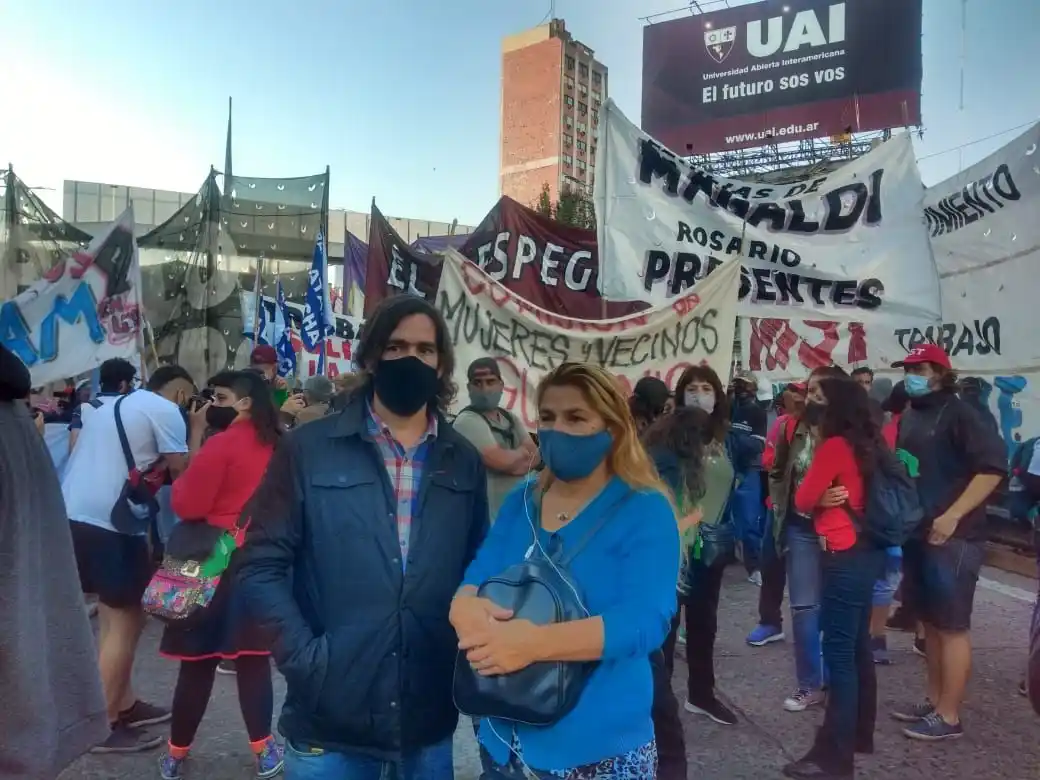 Las duras críticas a Nicolás del Caño en las redes sociales por participar del corte en Puente Pueyrredón