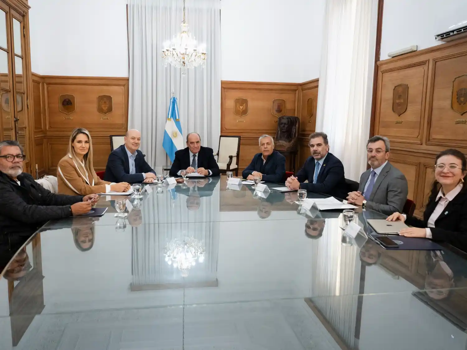 El Consejo de Mayo sesionó por primera vez.