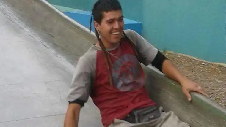 Un rosarino en Perú fue al hospital por una muela y terminó en coma