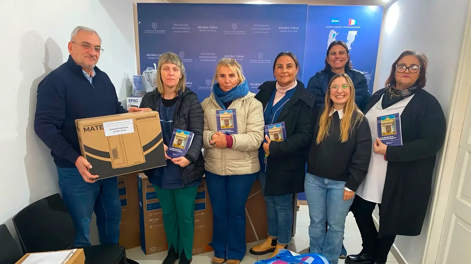 Calvo acompañó a instituciones educativas del departamento Castellanos con aportes y equipamiento