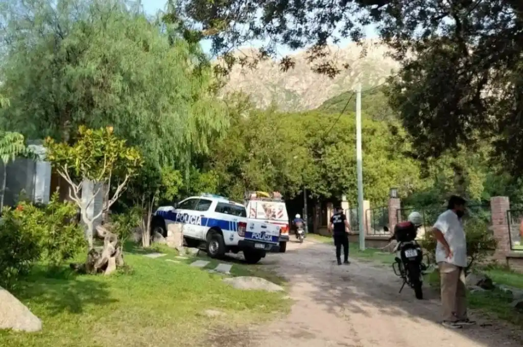 Una mujer murió tras ser arrastrada por la crecida de un arroyo