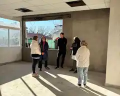 Iparraguirre visitó la obra del nuevo edificio de la Escuela de De La Canal