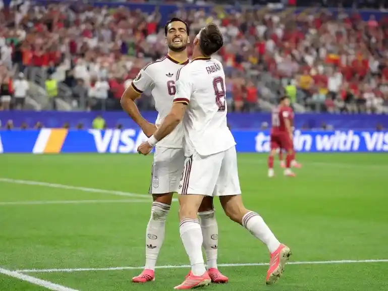 España eliminó a Portugal sobre el final y avanzó a los cuartos de final del Mundial