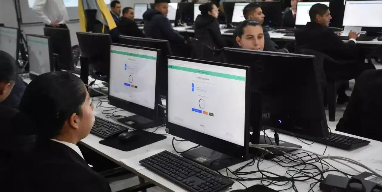 PASO en Santa Fe: el escrutinio estaría terminado cerca de las 2 de la mañana