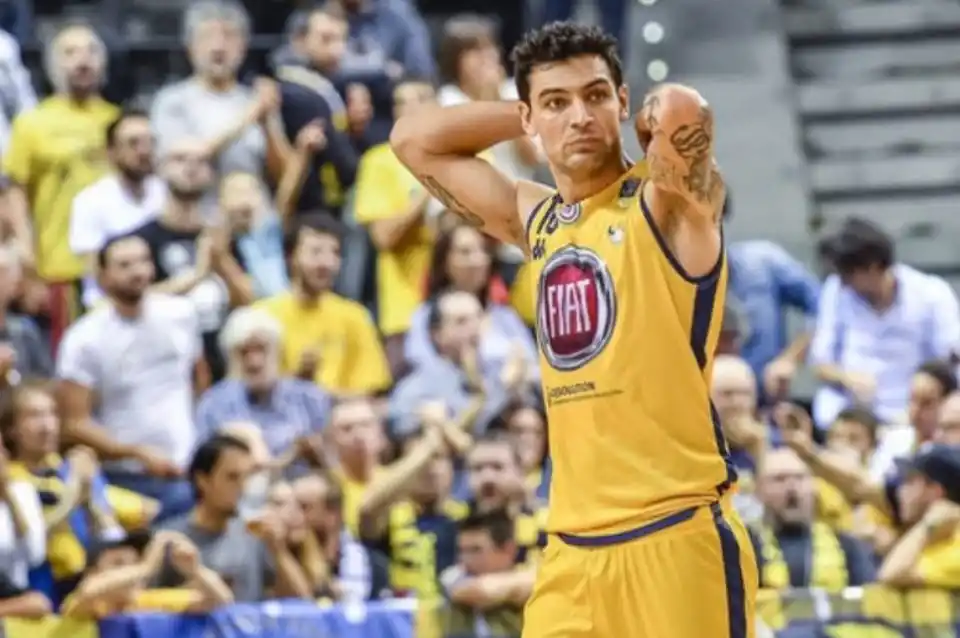 El “Cabezón” Delfino se quedó sin equipo en Italia