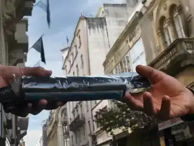 Advierten que individuos se hacen pasar por empleados municipales para vender bolsas de residuos