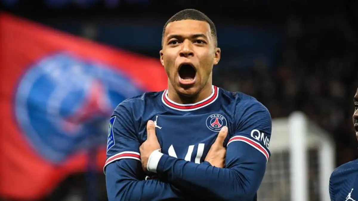 Mbappé seguiría su carrera en Real Madrid