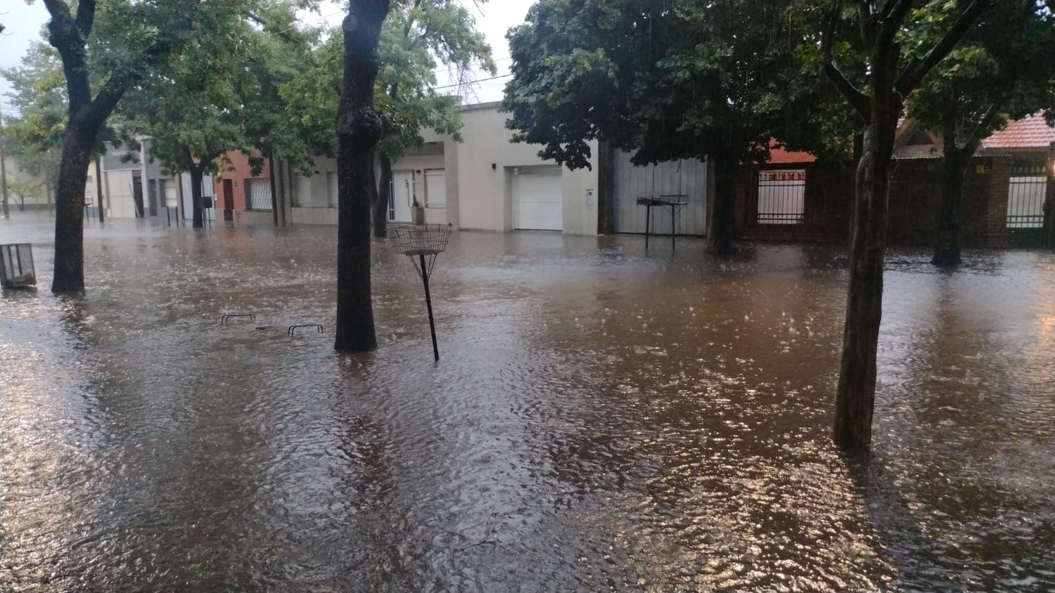 Calle Sarmiento al 500, en barrio Centro 3.