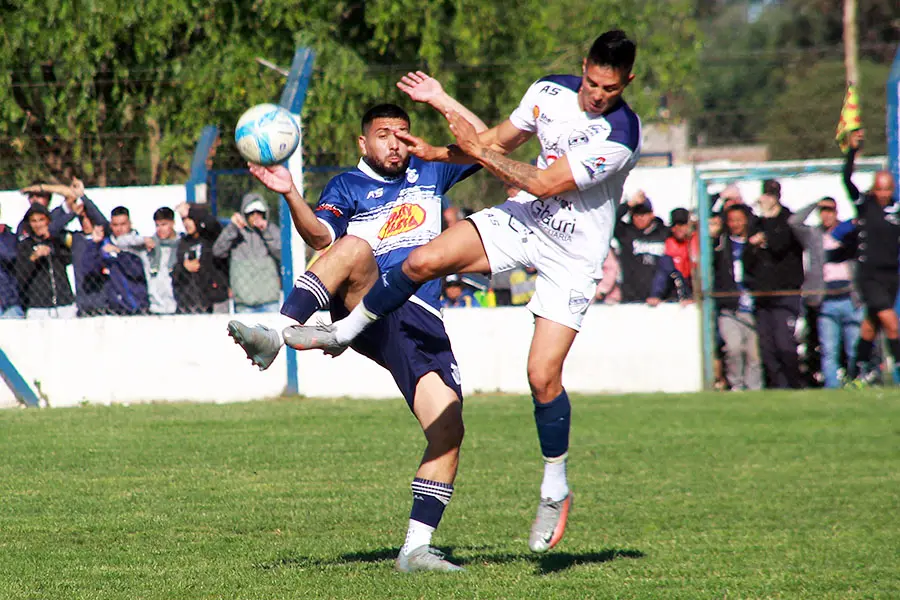 Fútbol: postergaron el comienzo