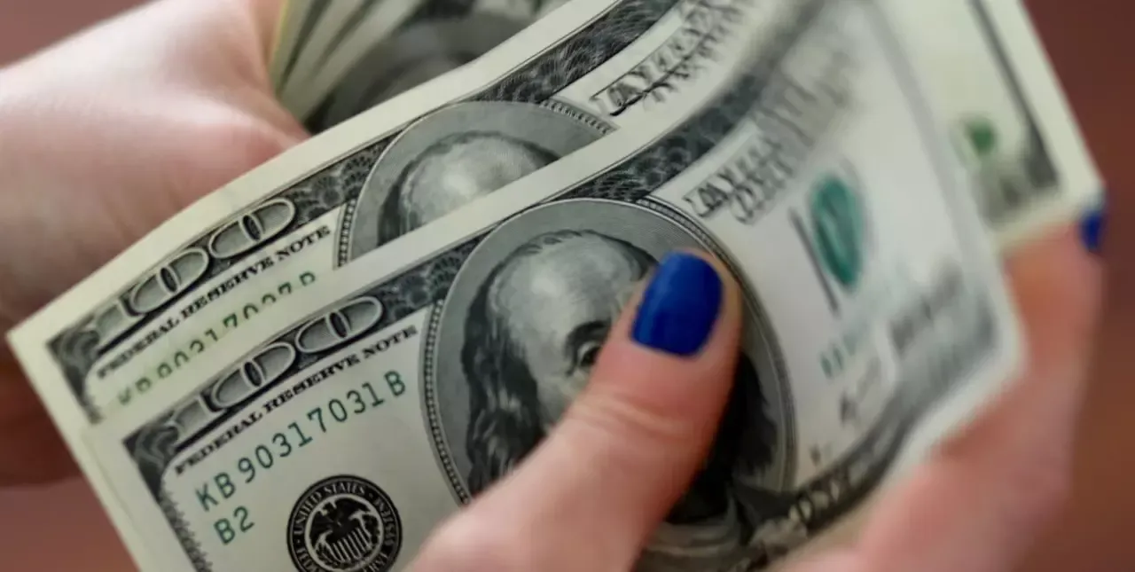 El dólar blue se dispara y toca los $ 550