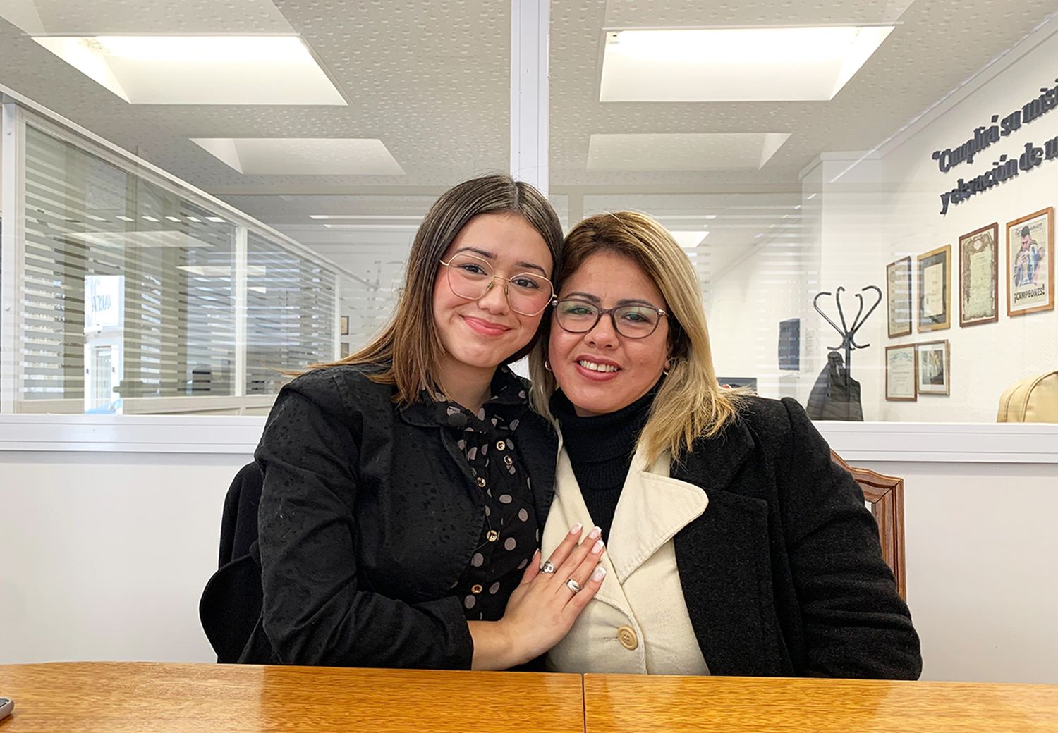 Junto a su mamá. Celeste Meza lista para cumplir su sueño en Escobar